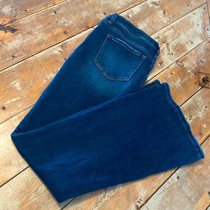 Vervet Mid-Rise Flare Stretch Jean